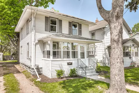 614 N State St, Jackson, MI 49202 photo 3