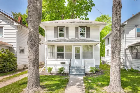 614 N State St, Jackson, MI 49202 photo 2
