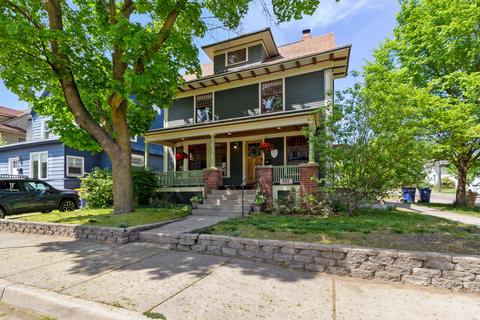 557 Pleasant St SE, Grand Rapids, MI 49503