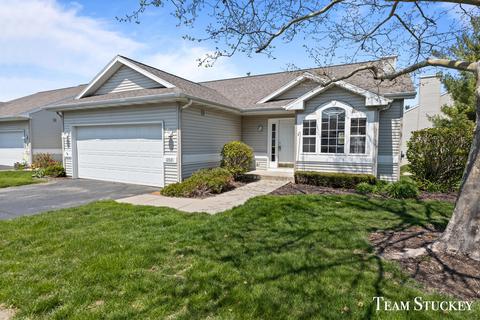 10921 Aspen Trl, Zeeland, MI 49464