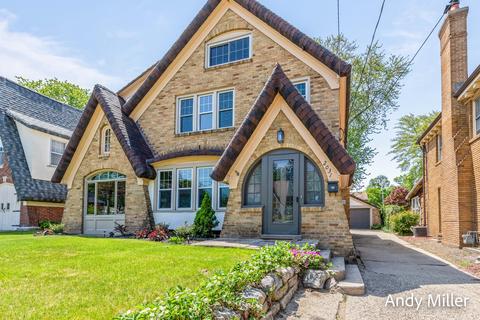 2031 Godwin Ave SE, Grand Rapids, MI 49507