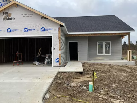 134 Lexington Pointe Dr #2, Niles, MI 49120