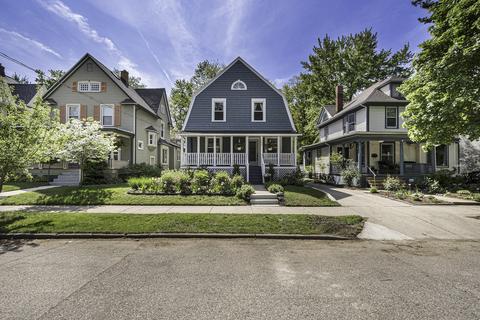 207 Auburn Ave SE, Grand Rapids, MI 49506