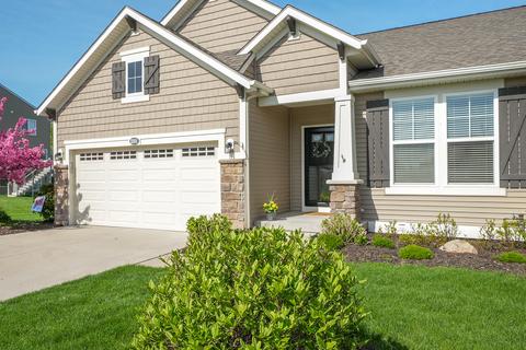 8861 Braeburn Ct, Jenison, MI 49428