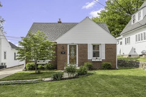 1358 Myrtle St NW, Grand Rapids, MI 49504