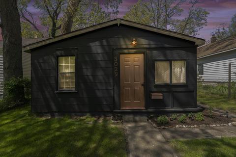 3029 Hoyt St, Muskegon Heights, MI 49444