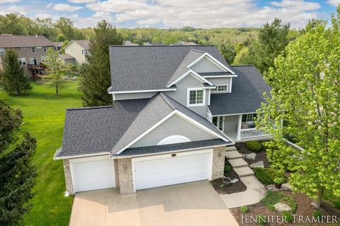 2629 Arbor Chase Dr NE, Grand Rapids, MI 49525