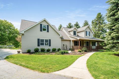 4125 Stonegate Rd, Kalamazoo, MI 49004