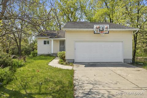 201 Bricker St, Belding, MI 48809