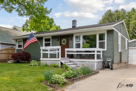 3127 Hoehn St NW, Grand Rapids, MI 49504