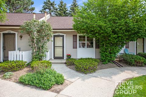 4174 Eastcastle Ct SE, Grand Rapids, MI 49508