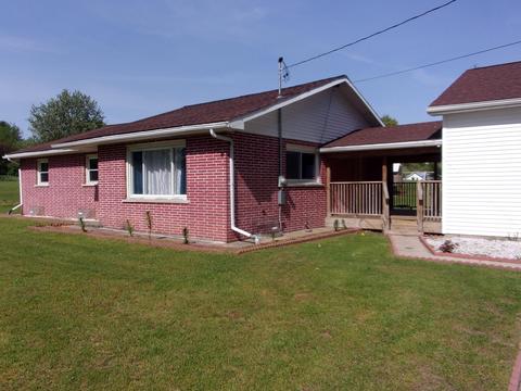 528 Burrwood Dr, Burr Oak, MI 49030