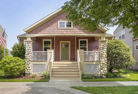 4332 Stratton Blvd, Kentwood, MI 49512
