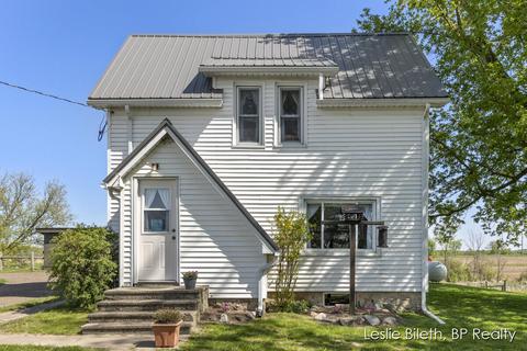 11614 E 80th St, Reed City, MI 49677