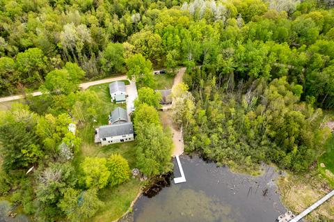8231 Enid Dr, Evart, MI 49631