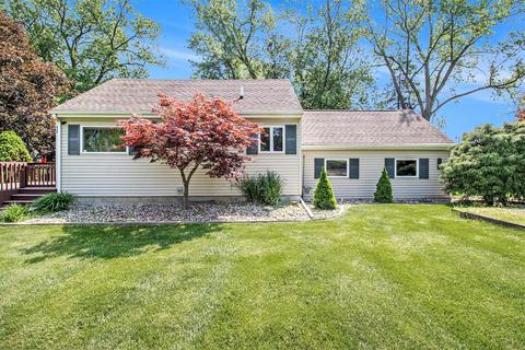 245 Kenneth St, Jackson, MI 49203 photo 2