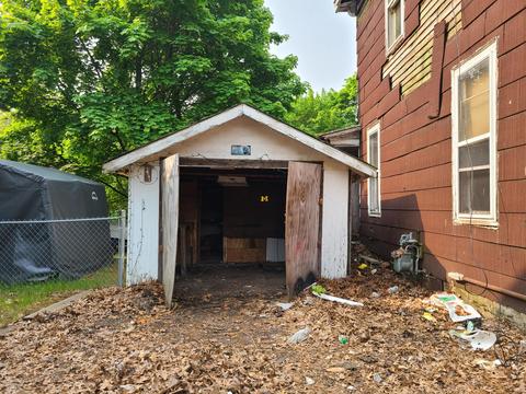 515 Crooks St, Belding, MI 48809 photo 9
