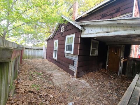 515 Crooks St, Belding, MI 48809 photo 3