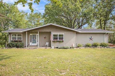 723 E Gun River Dr, Plainwell, MI 49080 photo 2