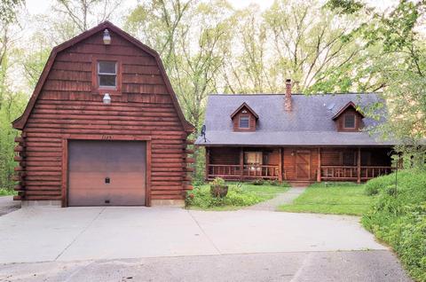 3125 Montcalm Ave, Lowell, MI 49331
