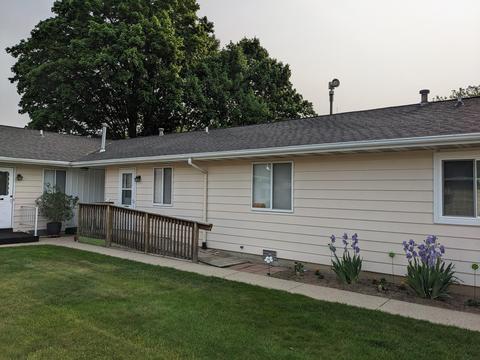 5655 Leisure S Dr SE, Kentwood, MI 49548