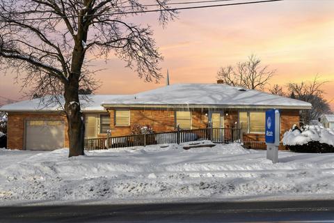 8469 Byron Center Ave SW, Byron Center, MI 49315