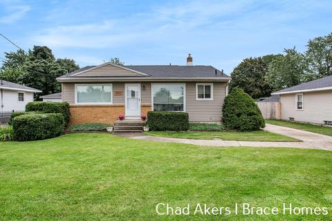 4876 Aleda Ave SE, Kentwood, MI 49508