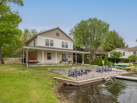 12624 Merlau, Plainwell, MI 49080