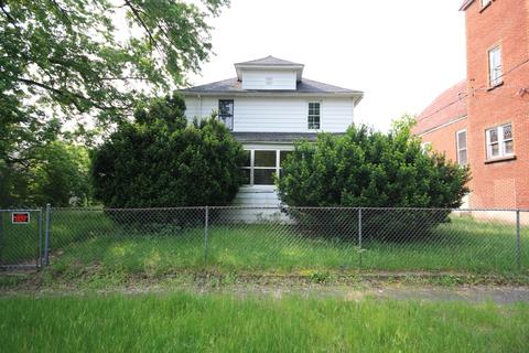 5776 Higgins St, Kalamazoo, MI 49048
