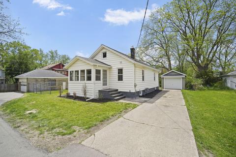 2118 Sunnyside Ct, Jackson, MI 49203