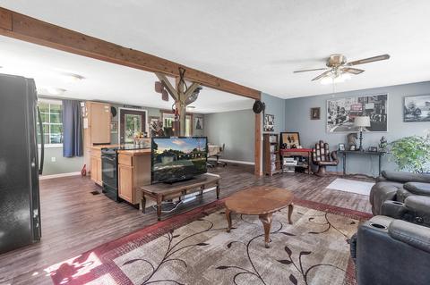 379 Bullis Rd, Gregory, MI 48137 photo 11