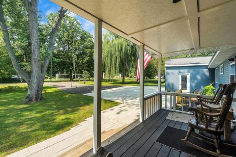 379 Bullis Rd, Gregory, MI 48137 photo 4