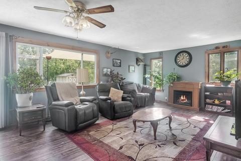 379 Bullis Rd, Gregory, MI 48137 photo 13
