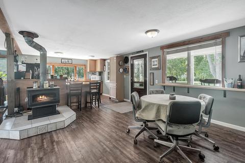 379 Bullis Rd, Gregory, MI 48137 photo 7