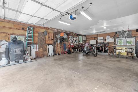 379 Bullis Rd, Gregory, MI 48137 photo 28