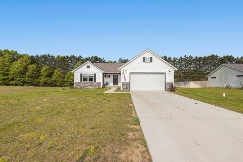 1732 Signal Point Cir, Allegan, MI 49010