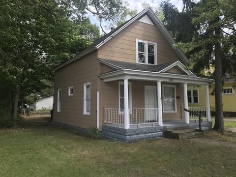 2416 Sanford St, Muskegon, MI 49444