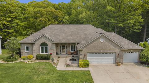 11422 Oak Grove Rd, Grand Haven, MI 49417