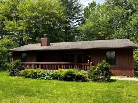 8344 7 12 Mile Rd, Ceresco, MI 49033