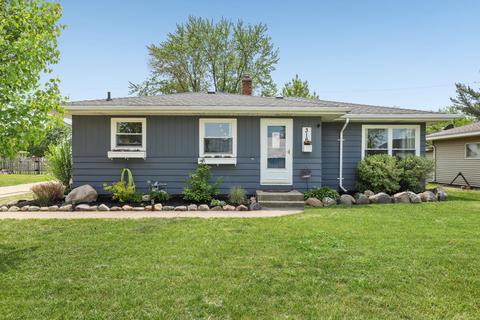 316 W 27th St, Holland, MI 49423