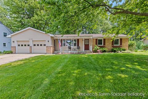 4194 Mohawk Ave SW, Grandville, MI 49418