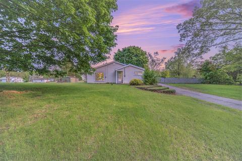 4121 Mcarthur Rd, Jackson, MI 49203