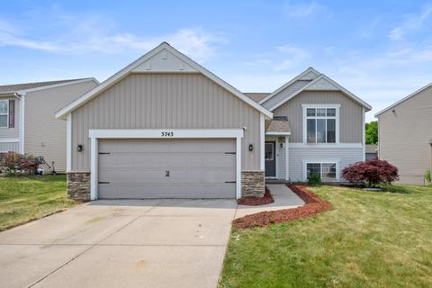 3743 Creek Way Dr SE, Kentwood, MI 49512