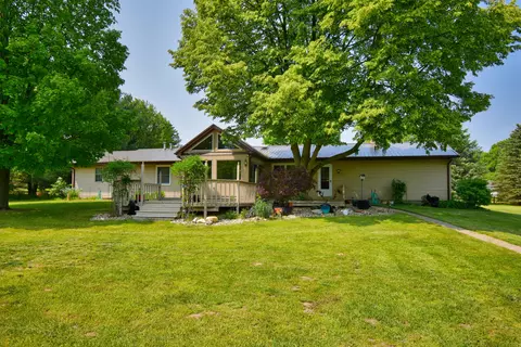 2626 Wilson Ln, Niles, MI 49120