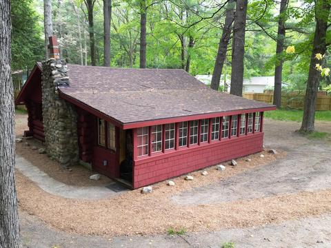 1464 E Gardner Ave, Newaygo, MI 49337