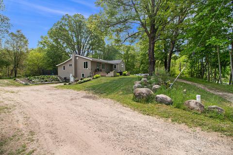 13734 S Elder Ave, Grant, MI 49327 photo 17