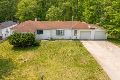 8961 N 23rd Ave, Bitely, MI 49309