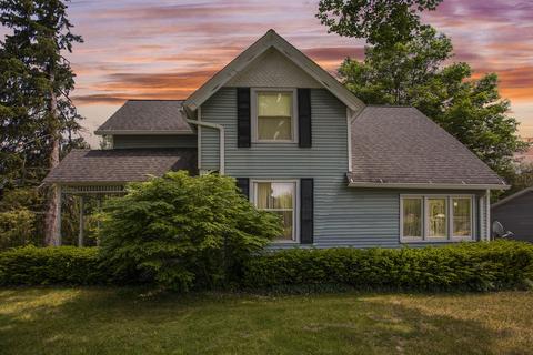 519 S Whitmore Rd, Hastings, MI 49058
