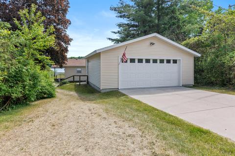3118 Rau Dr NE, Sand Lake, MI 49343