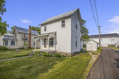 315 Cleveland St, Nashville, MI 49073